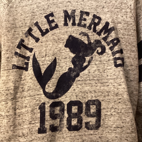 Disney Little Mermaid 1989 Women’s Large Sweatshirt Pullover - Picture 2 of 5